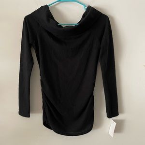 H by Bordeaux ladies size XS. Long sleeve of shoulder thin sweatshirt. New